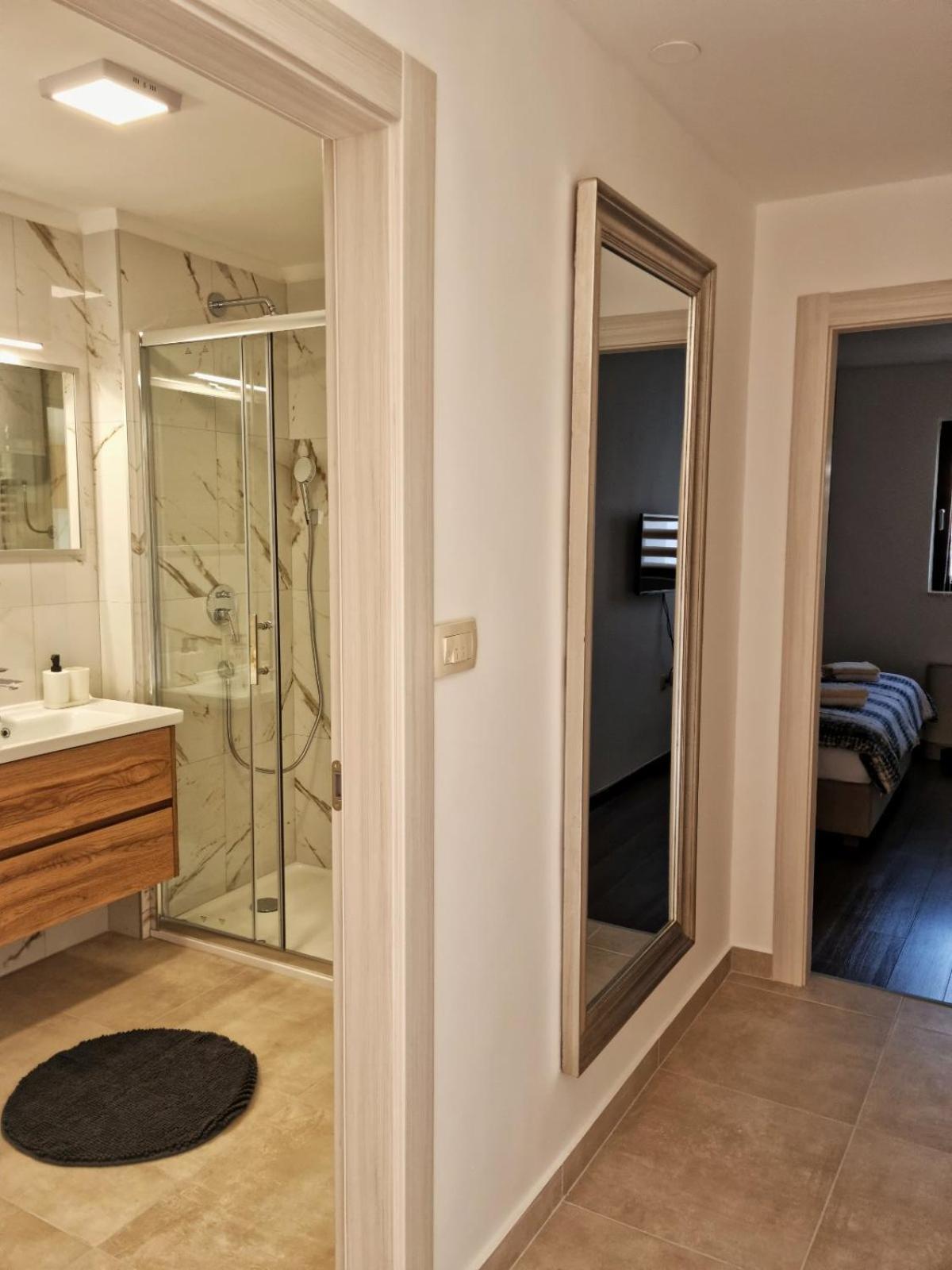Apartmani Nika 1 Rijeka Buitenkant foto